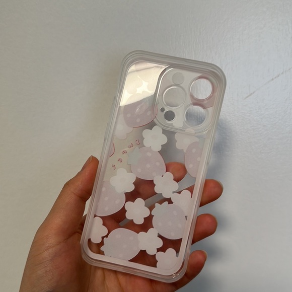 Cute Brand New iPhone 14 Pro case - Picture 2 of 3